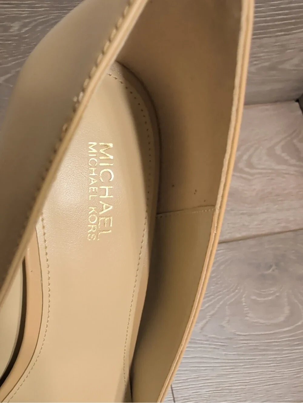 Michael Kors Alina Flex Pump Leather Heels Shoes Size 9M NIB